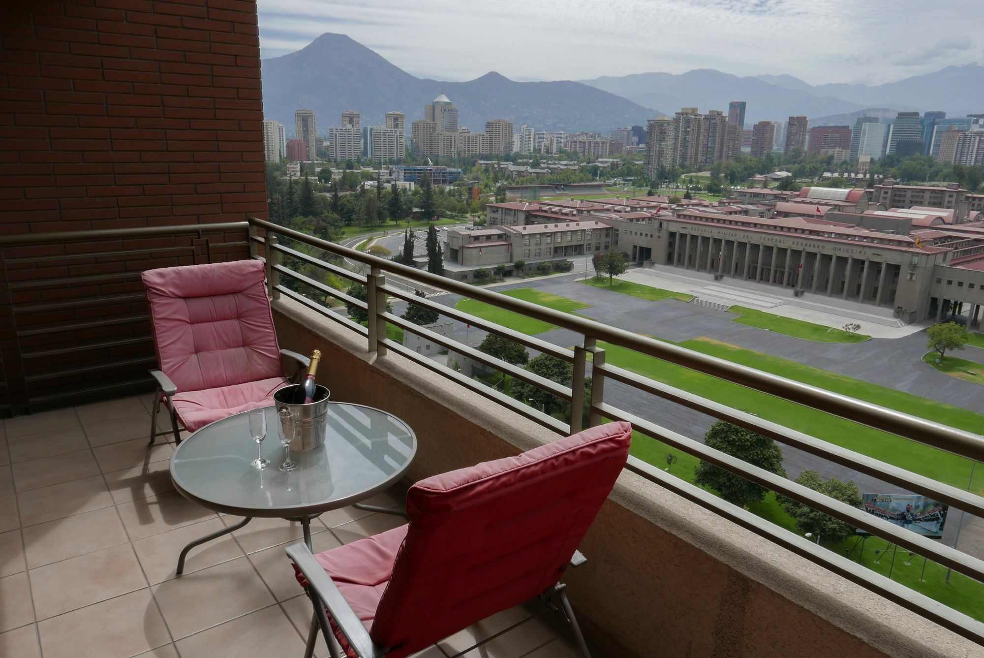 Apartamentos Cordova Savini ซานติอาโก ภายนอก รูปภาพ